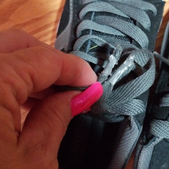 World industries / skate boarding shoes size 2 - Picture 5 of 7